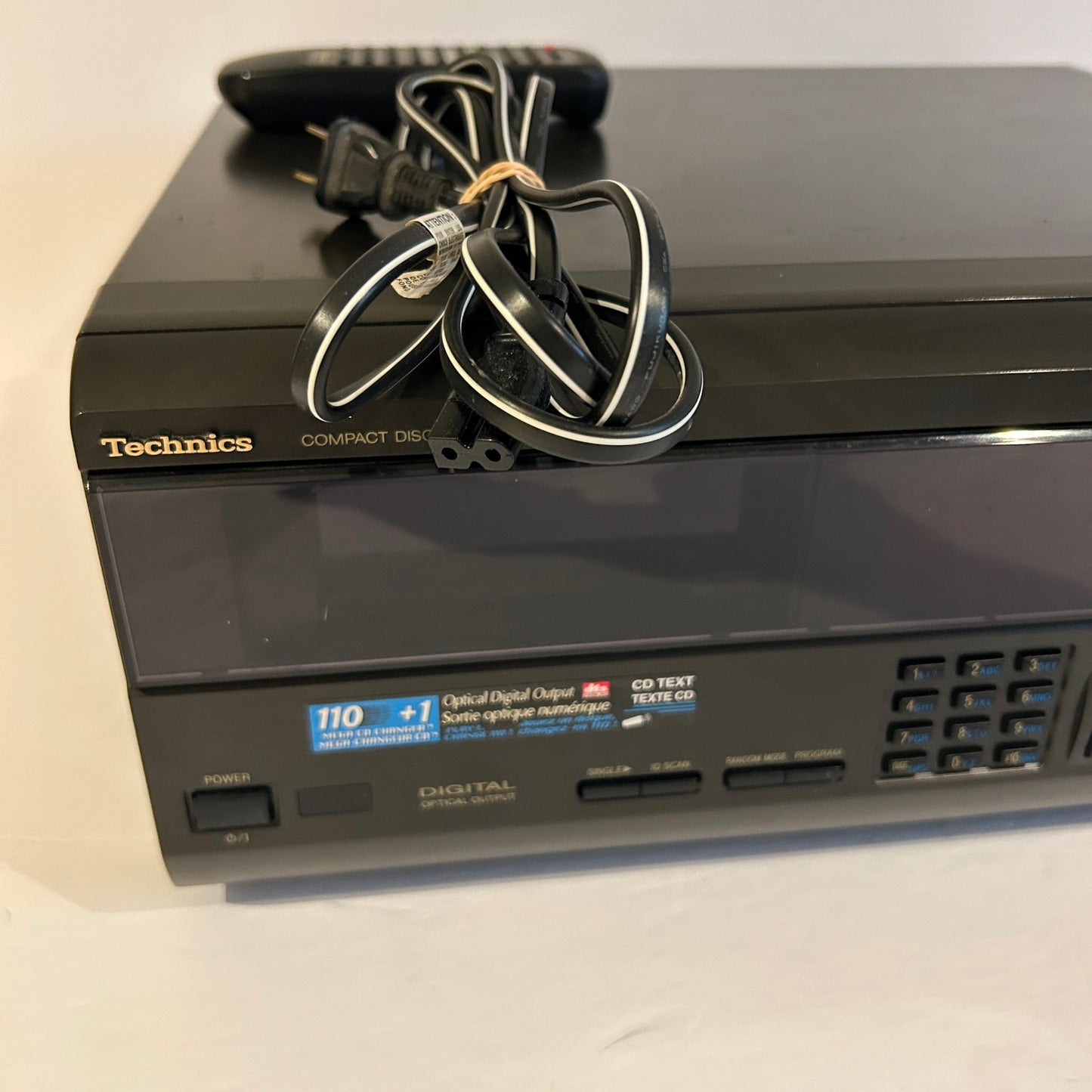 Vintage Technics 110+1 CD Changer with Remote - SL-MC7