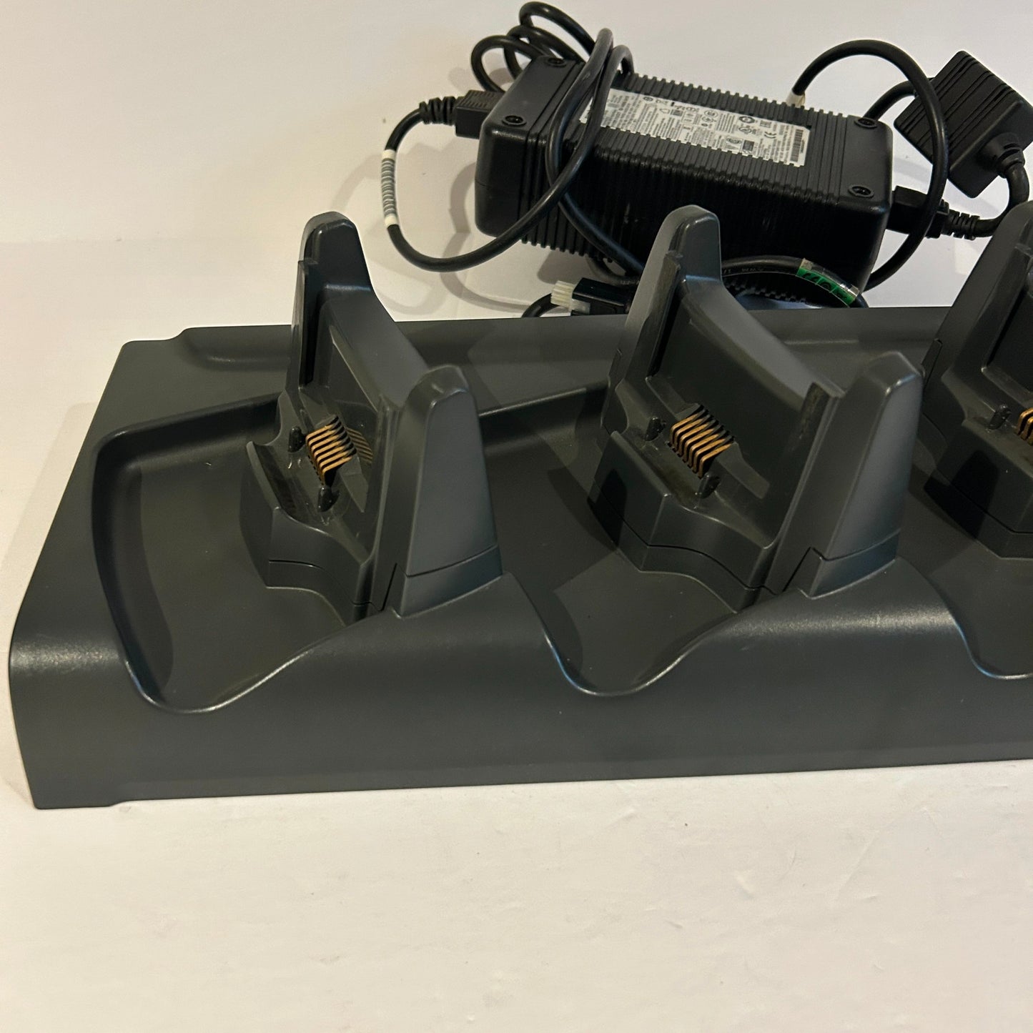 Symbol Motorola 4-Slot, WT41N0/WT4090 Unit Charging Station - CRD4001-4000ER