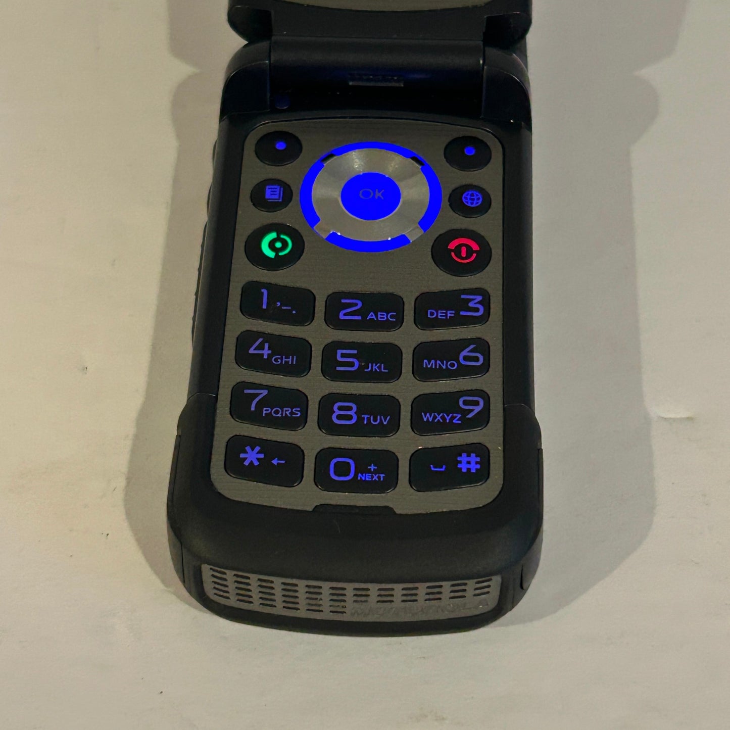 Vintage Motorola i576 Flip Phone