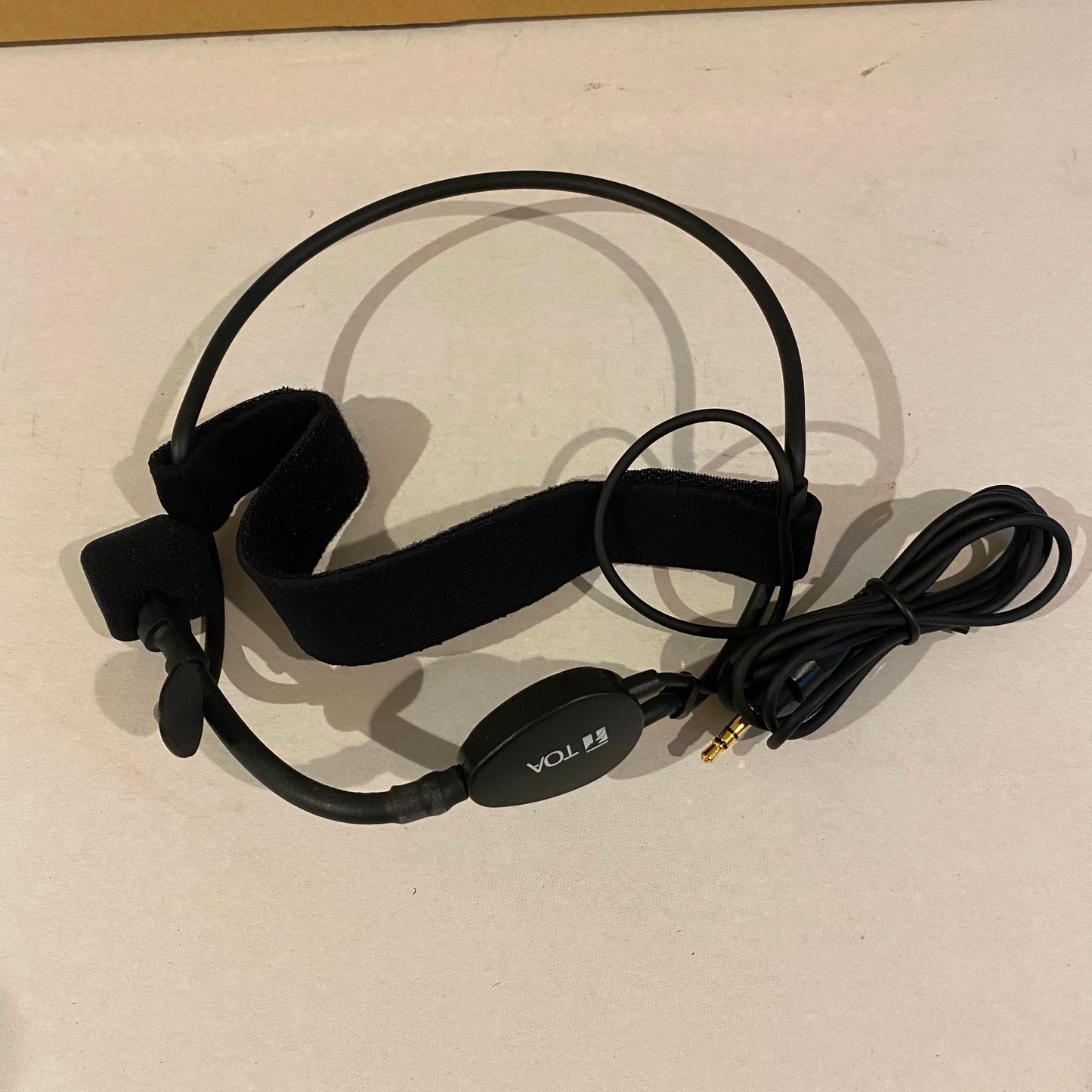 TOA UHF Headset Microphone & Wireless Transmitter - WM-5320A