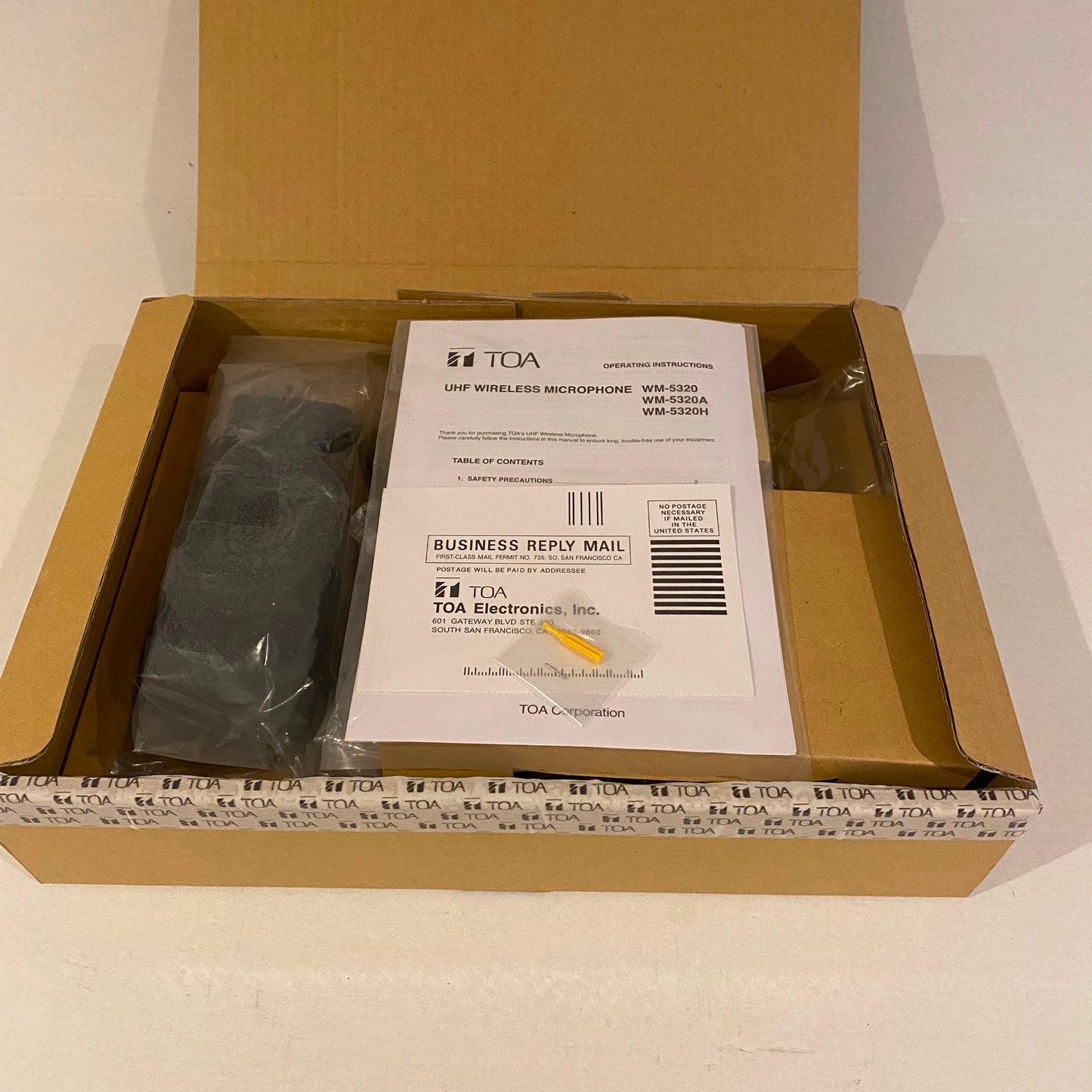TOA UHF Headset Microphone & Wireless Transmitter - WM-5320A