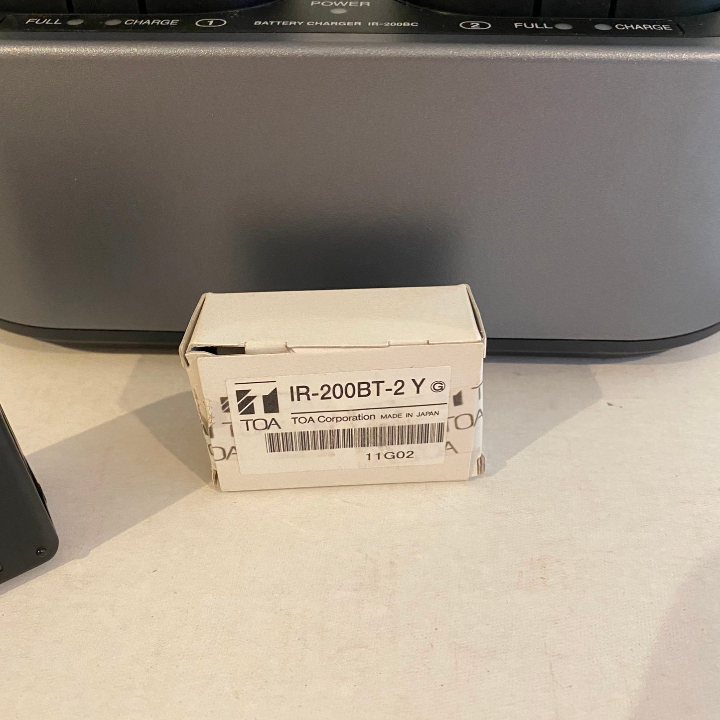 TOA Battery Charger for R-200M, IR-300M Infrared Wireless Microphones- IR-200BC
