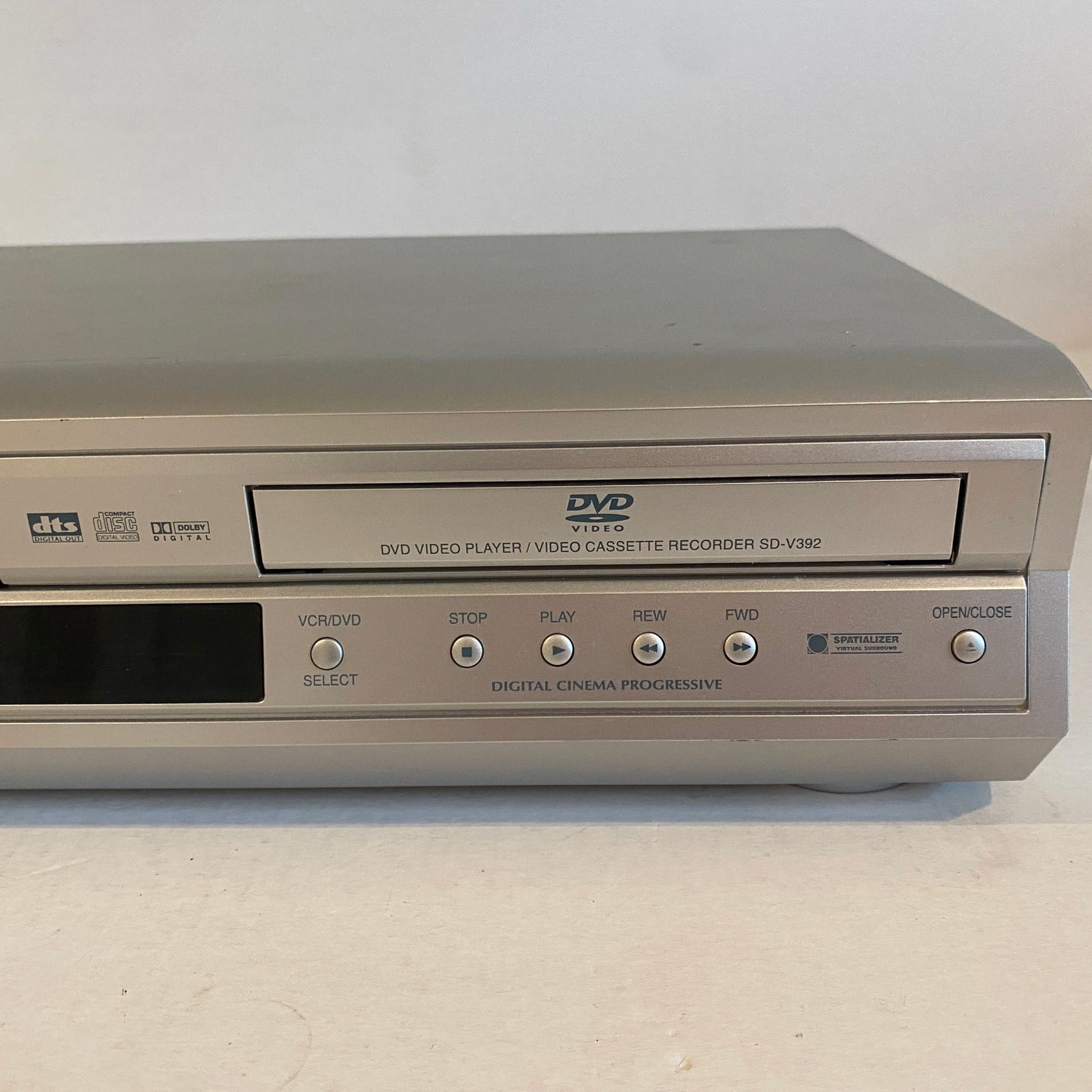 Toshiba Analog VCR DVD Combo Player Recorder - SD-V392