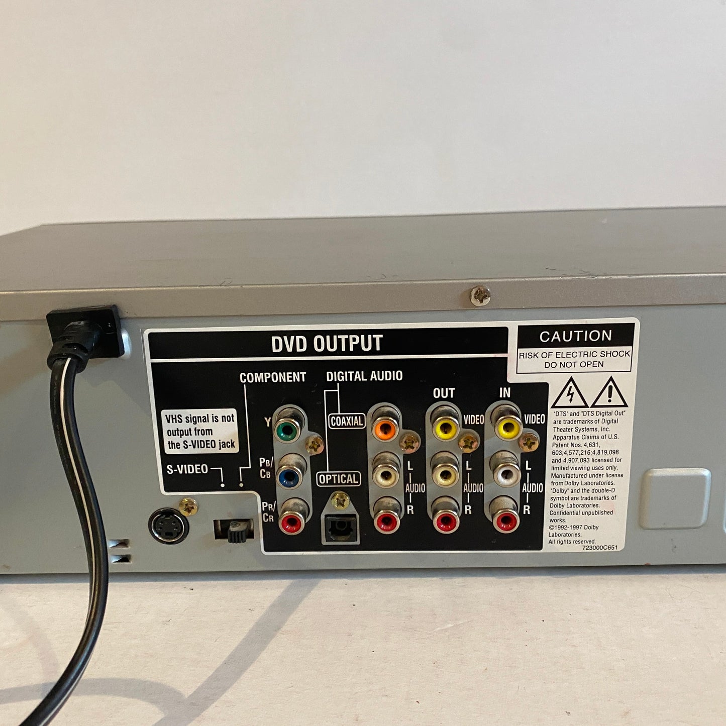 Toshiba Analog VCR DVD Combo Player Recorder - SD-V392