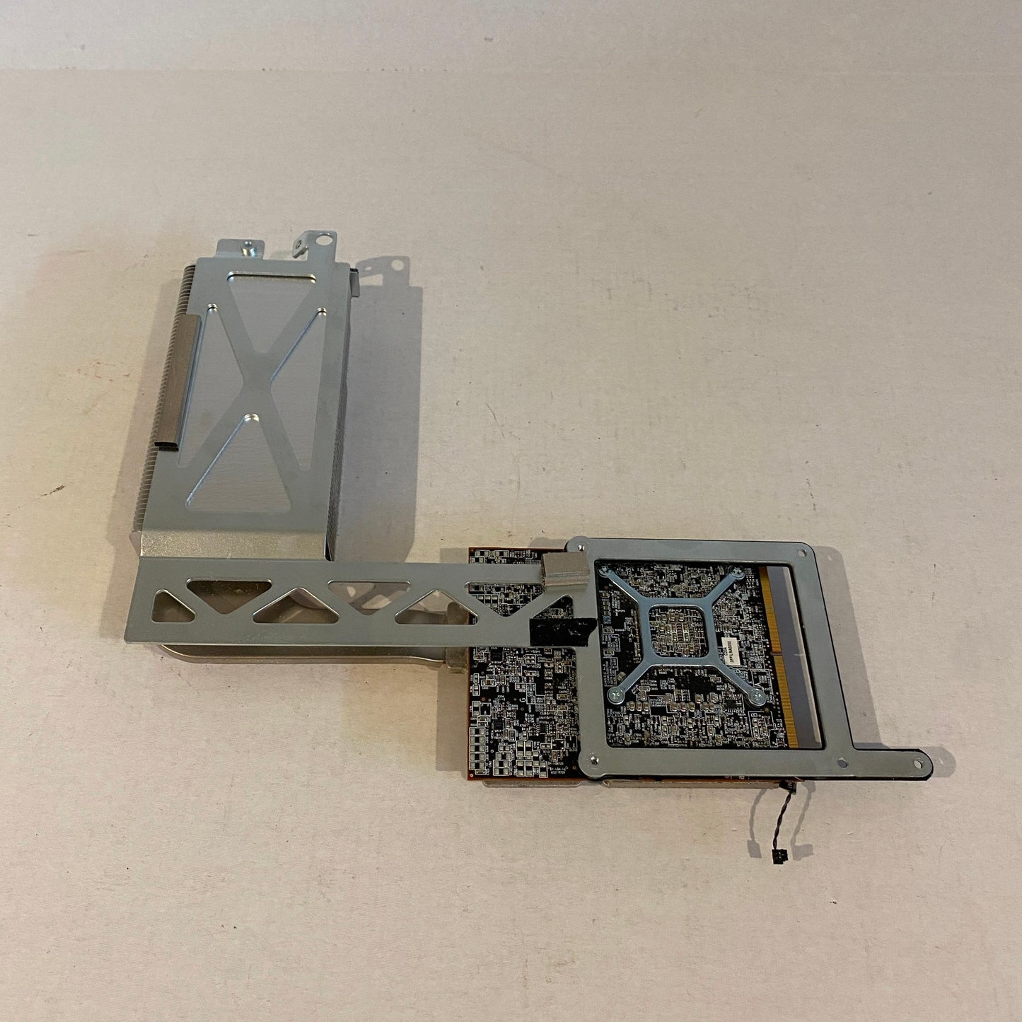 Apple iMac 27" A1312 Mid 2010 ATI Radeon HD 5750 1GB Video Card