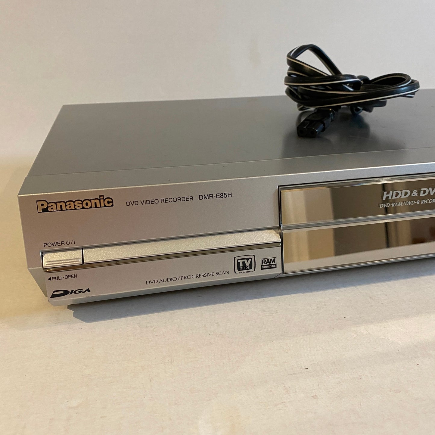 Panasonic DVD HDD Recorder - DMR-E85H