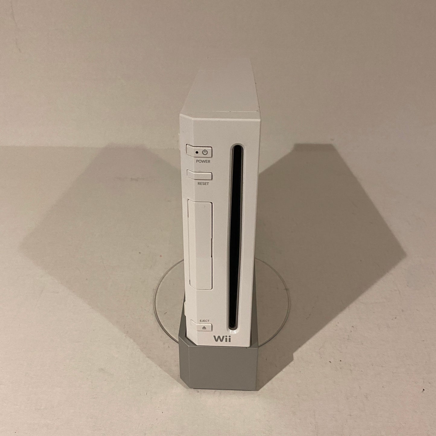 Nintendo Wii with 1 Controller, 1 Nunchuck - RVL-001