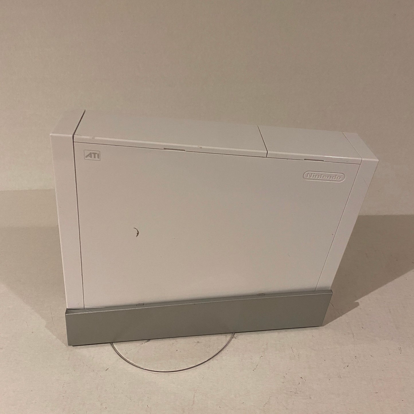 Nintendo Wii with 1 Controller, 1 Nunchuck - RVL-001