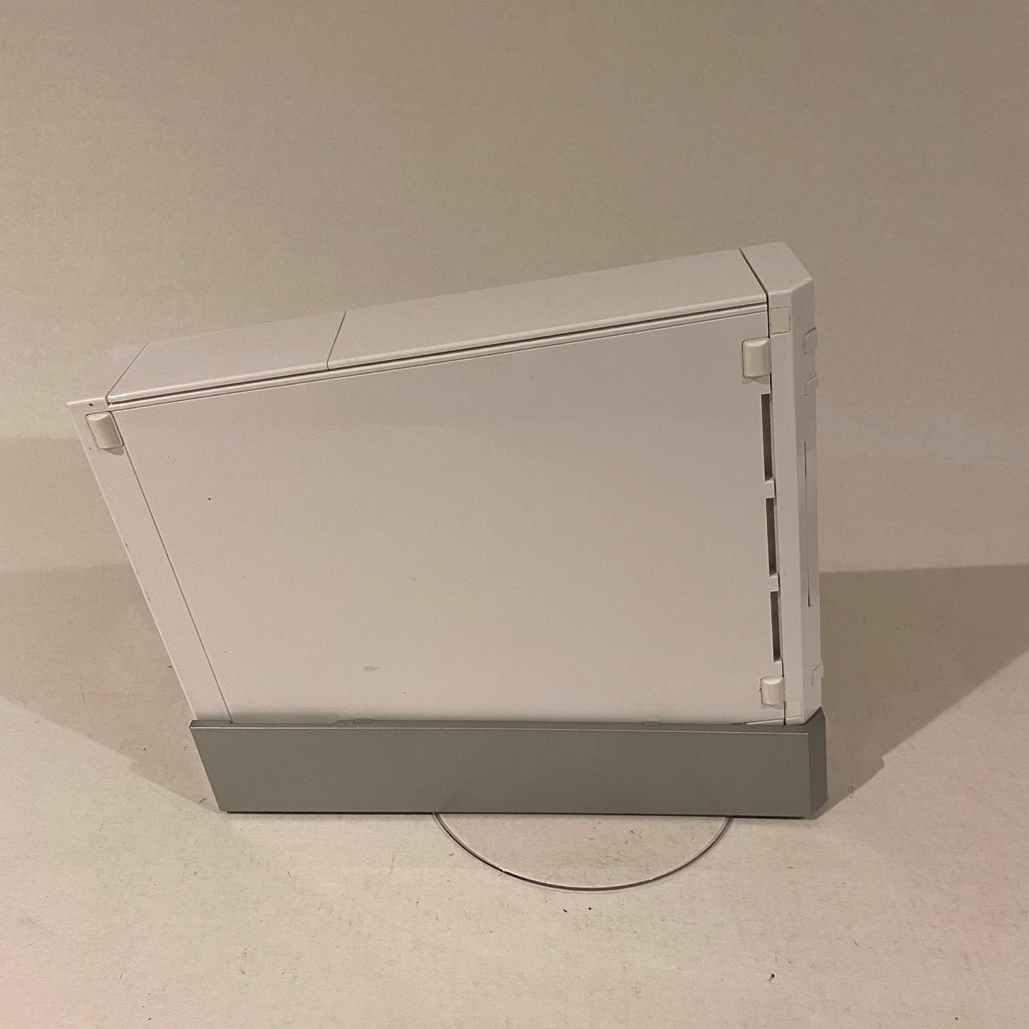 Nintendo Wii with 1 Controller, 1 Nunchuck - RVL-001