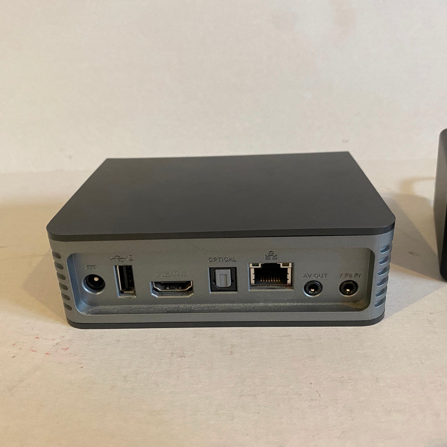 WD TV Live Plus HD Media Player Streamer with Power Adapter - WDBAAN0000NBK-00