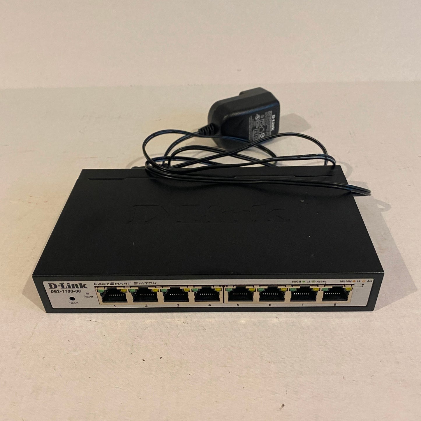D-Link 8-Port Gigabit Smart Managed Switch - DGS-1100-08