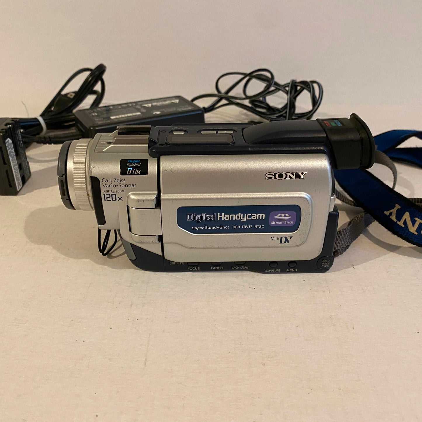 Sony MiniDV Digital Handycam - DCR-TRV17