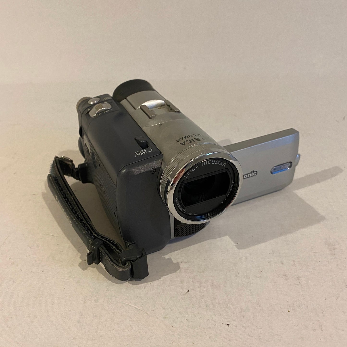 Panasonic Mini DV Camcorder - PV-GS120
