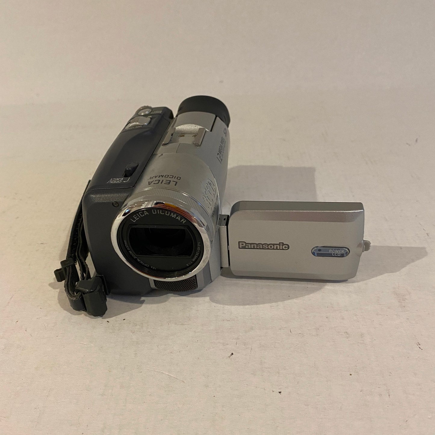 Panasonic Mini DV Camcorder - PV-GS120