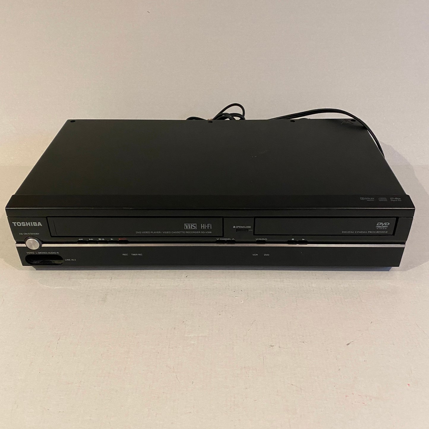 Toshiba VCR DVD Combo Player - SD-V398