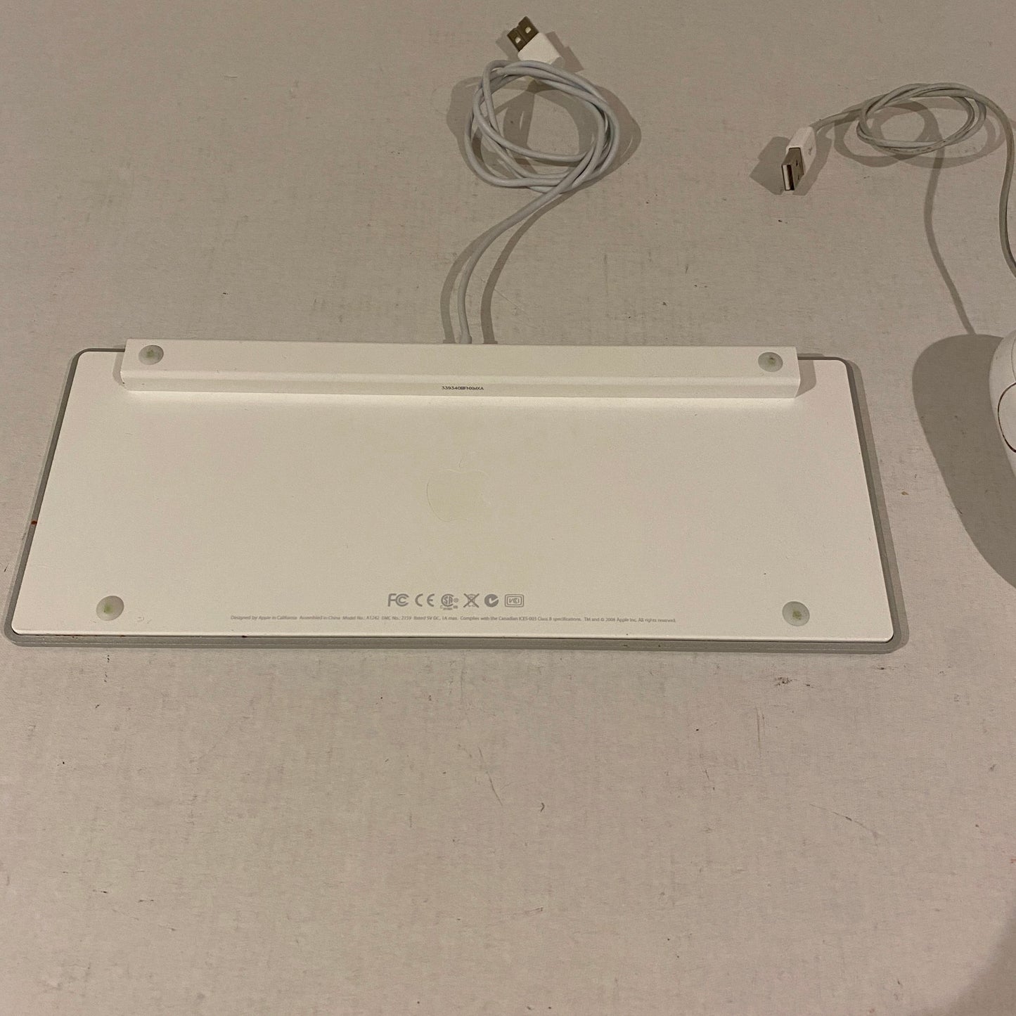 Apple Wired USB Keyboard and Wired USB Mighty Mouse - A1242 A1152