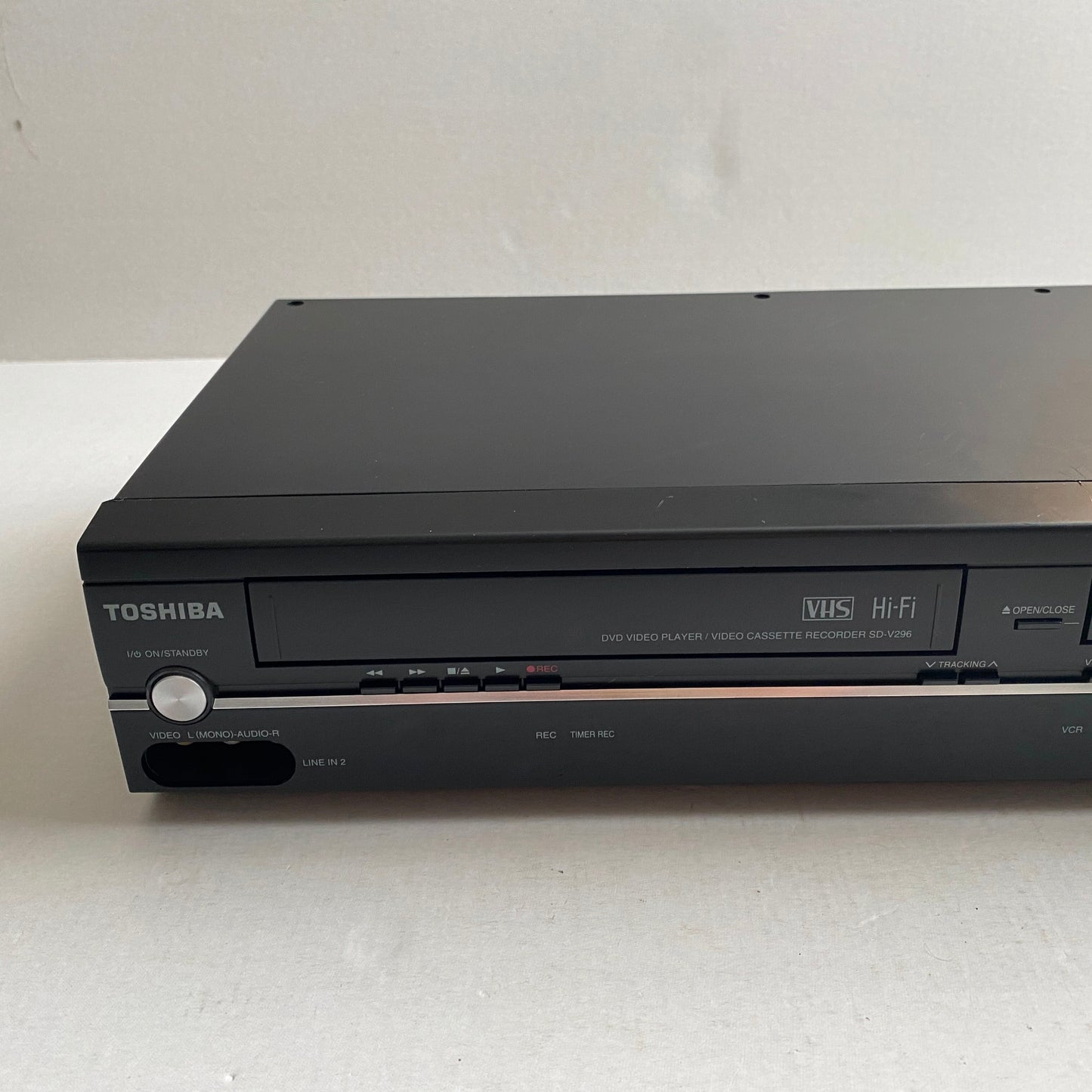 Toshiba VCR DVD Combo Player - SD-V296-K-TU