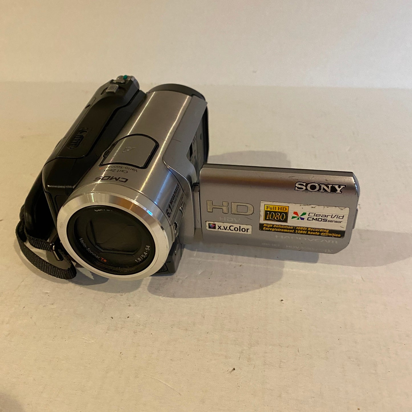 Sony Digital HD MiniDV Handycam - HDR-HC7