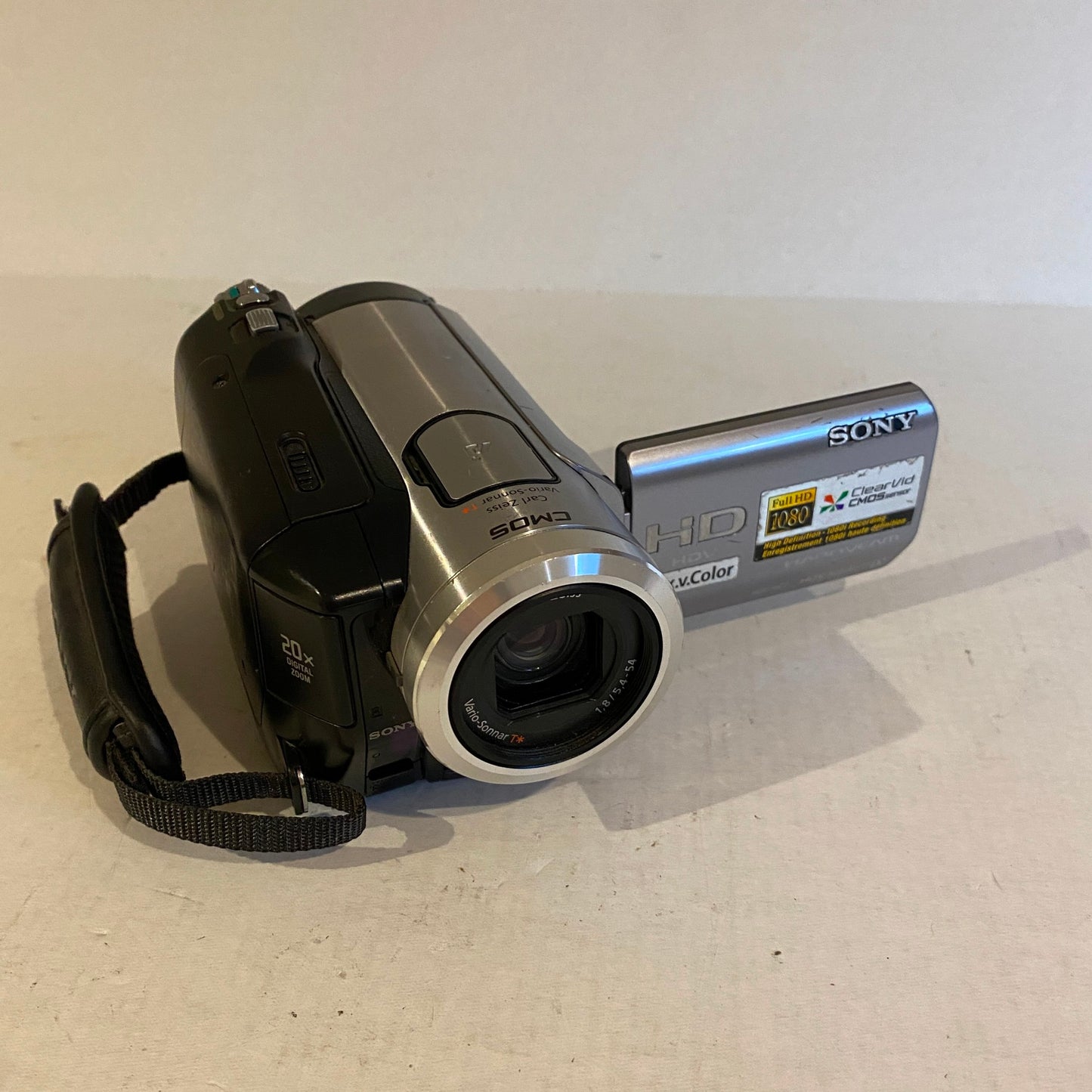 Sony Digital HD MiniDV Handycam - HDR-HC7