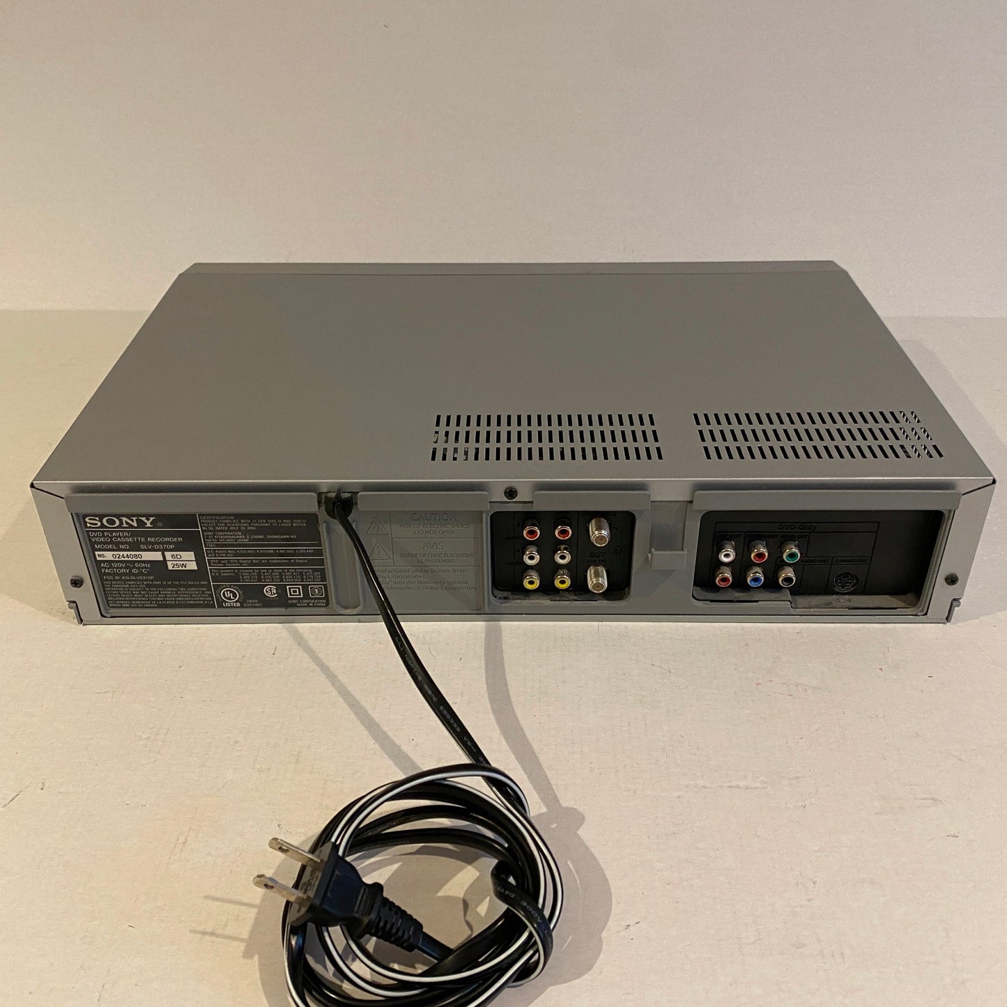 Sony VHS DVD Analog Combo Player with Remote - SLV-D370P
