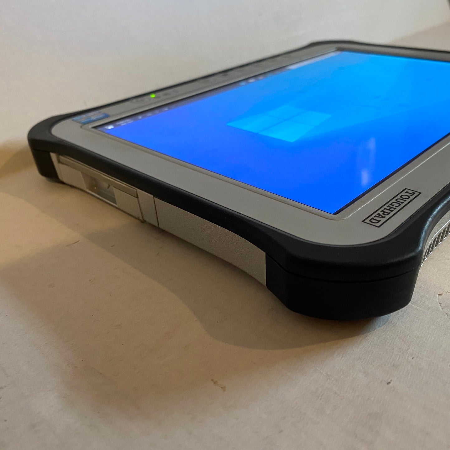 Panasonic ToughPad Tablet Computer i5-3437U @1.90Ghz 120 GB HDD 4GB RAM - FZ-G1