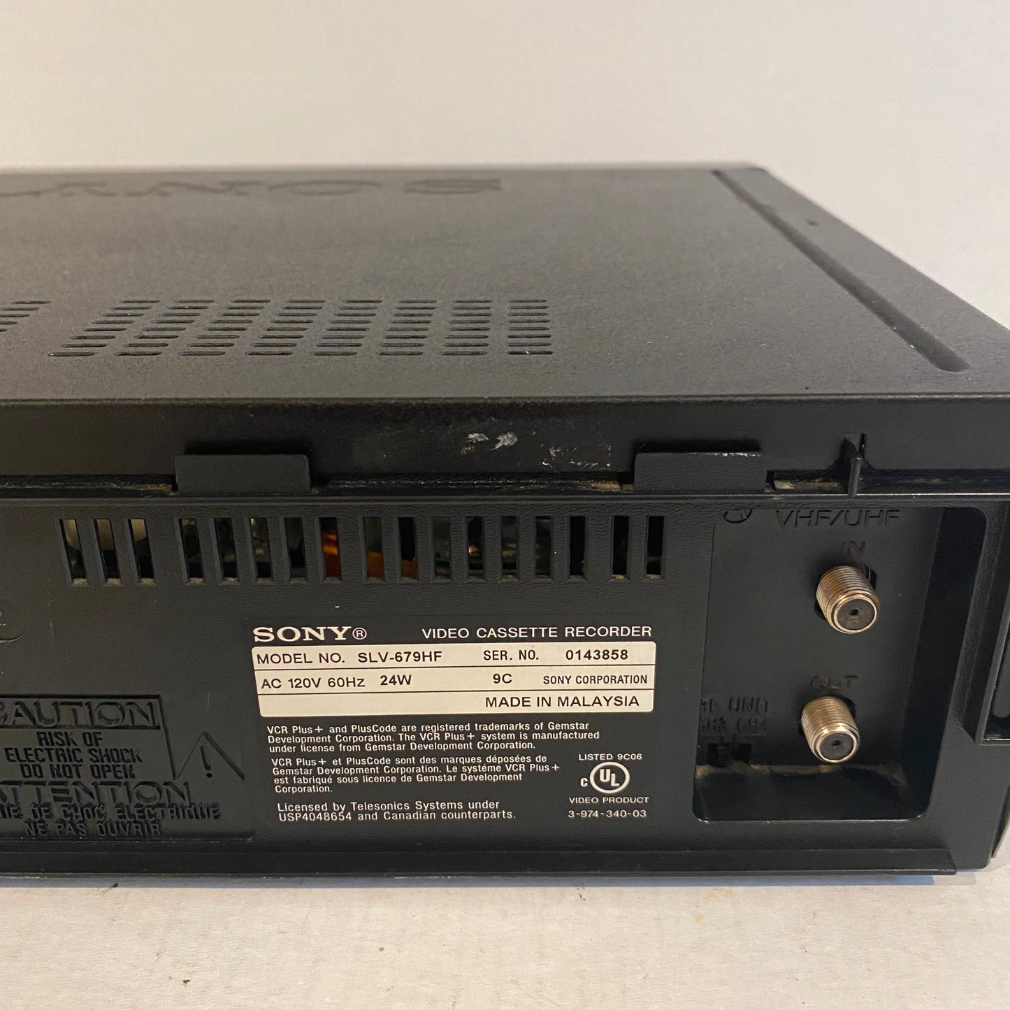 Sony VHS VCR with Remote - SLV679HF