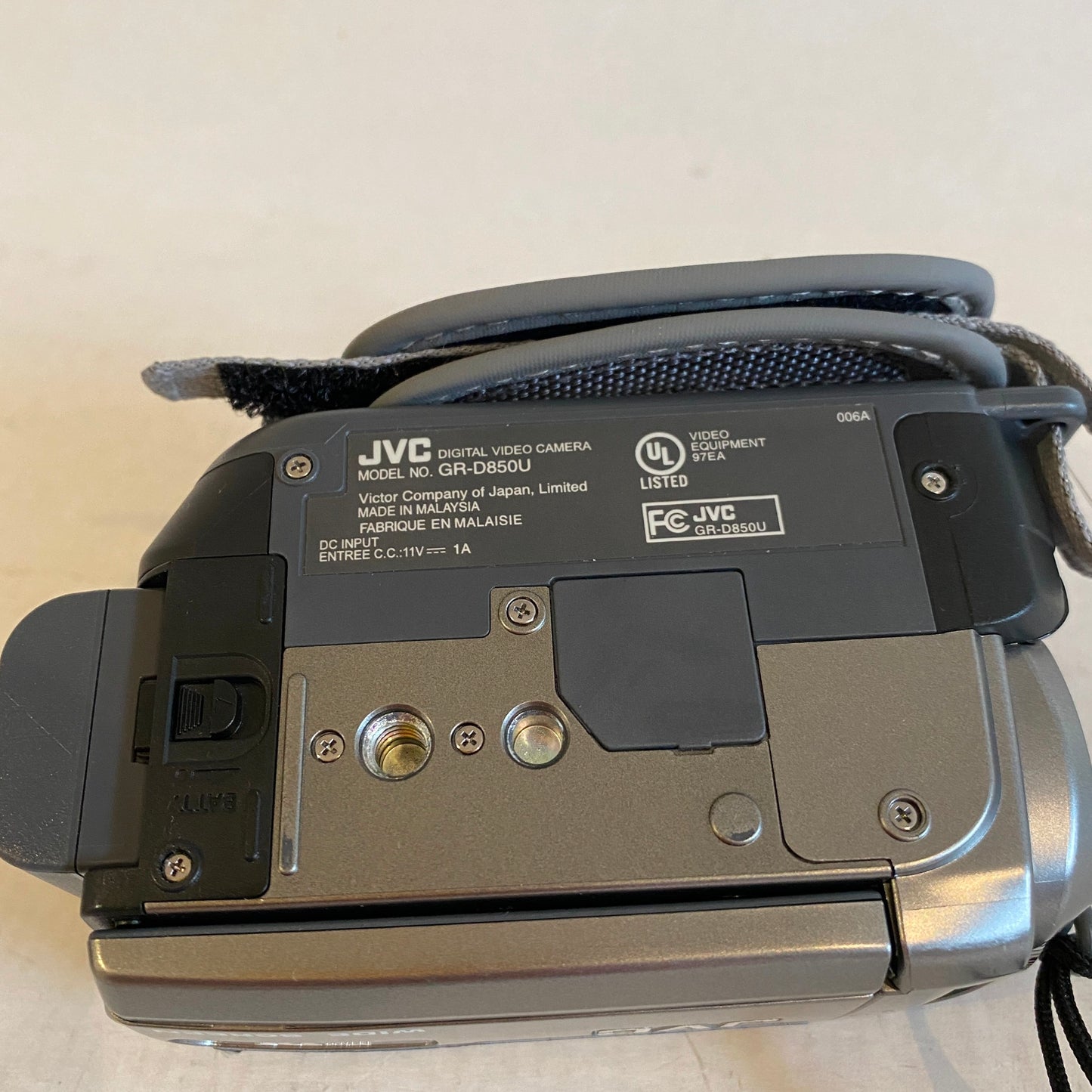 JVC MiniDV Digital Video Camcorder - GR-D850U