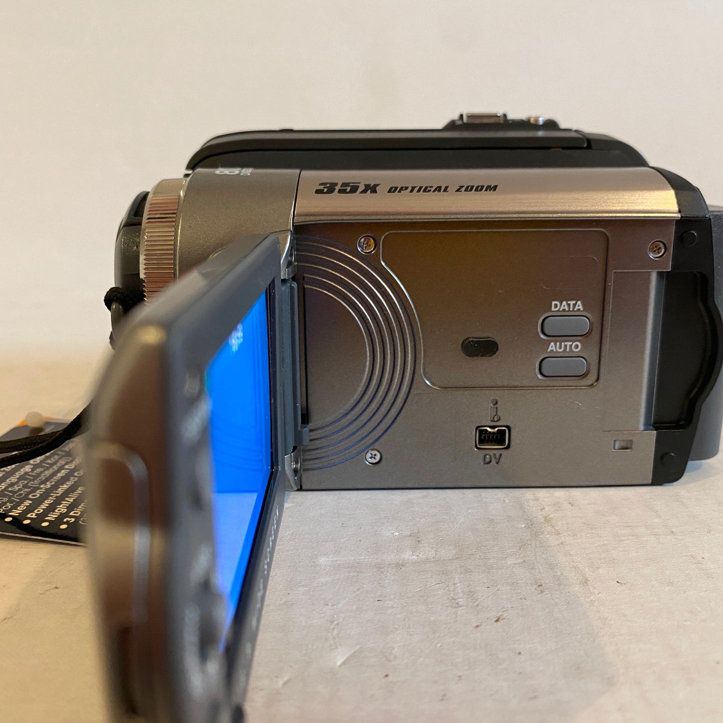 JVC MiniDV Digital Video Camcorder - GR-D850U