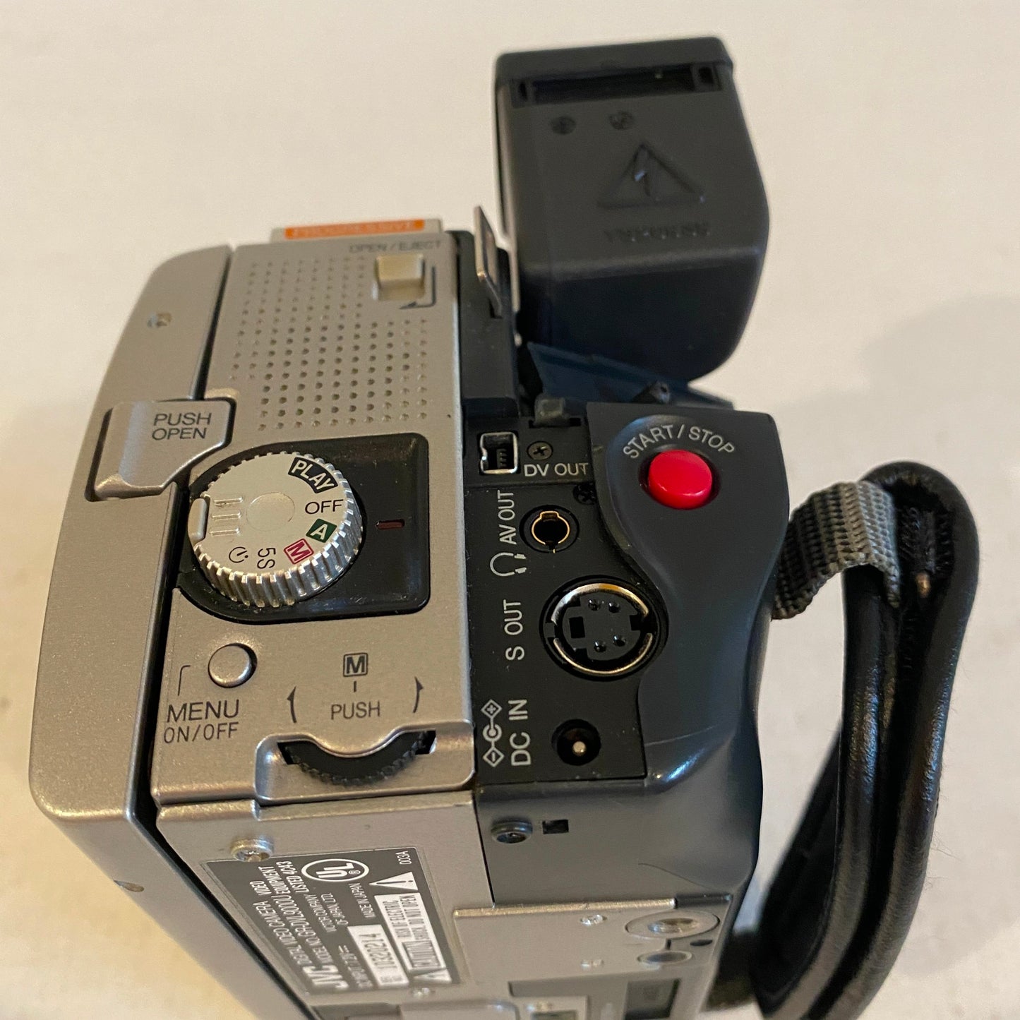 JVC 200x Digital Zoom Stereo MiniDV Camcorder - GR-DVL9000