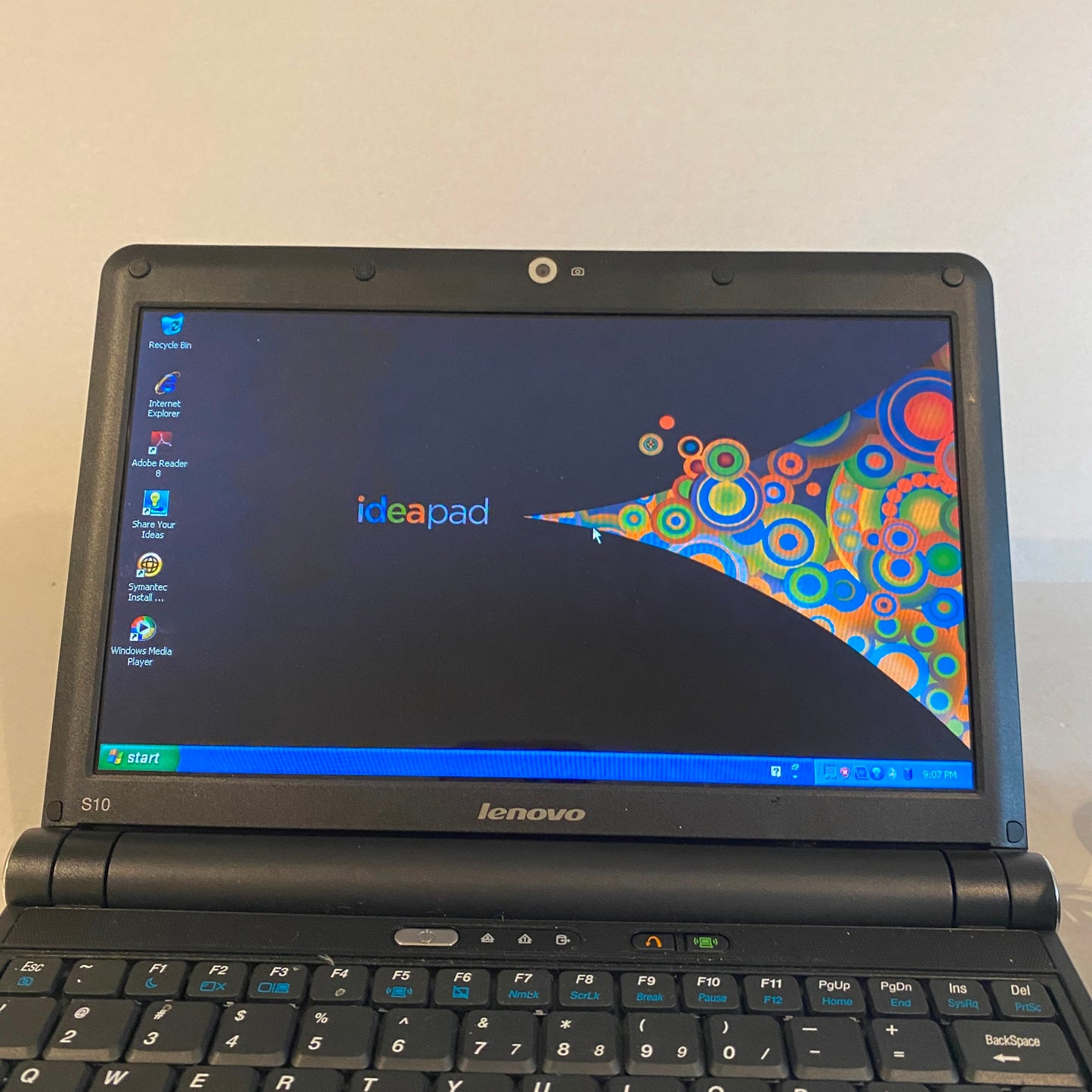 Lenovo 10.2-Inch IdeaPad S10 Netbook Computer - 11G3G