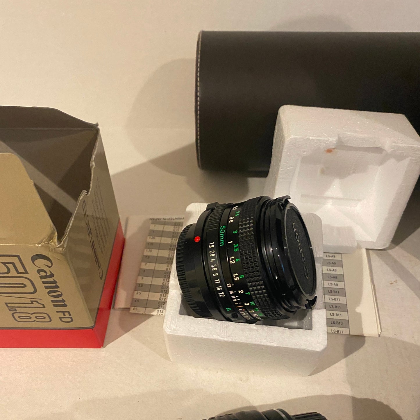 Mixed vintage lot of 6 Camera Lenses and Cases