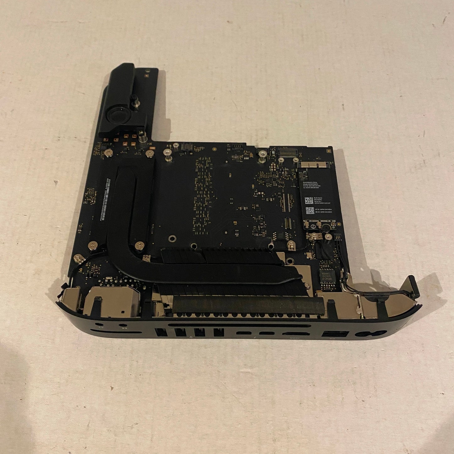 For Parts - Apple Mac mini "Core i5" 1.4 (Late 2014) Logic Board