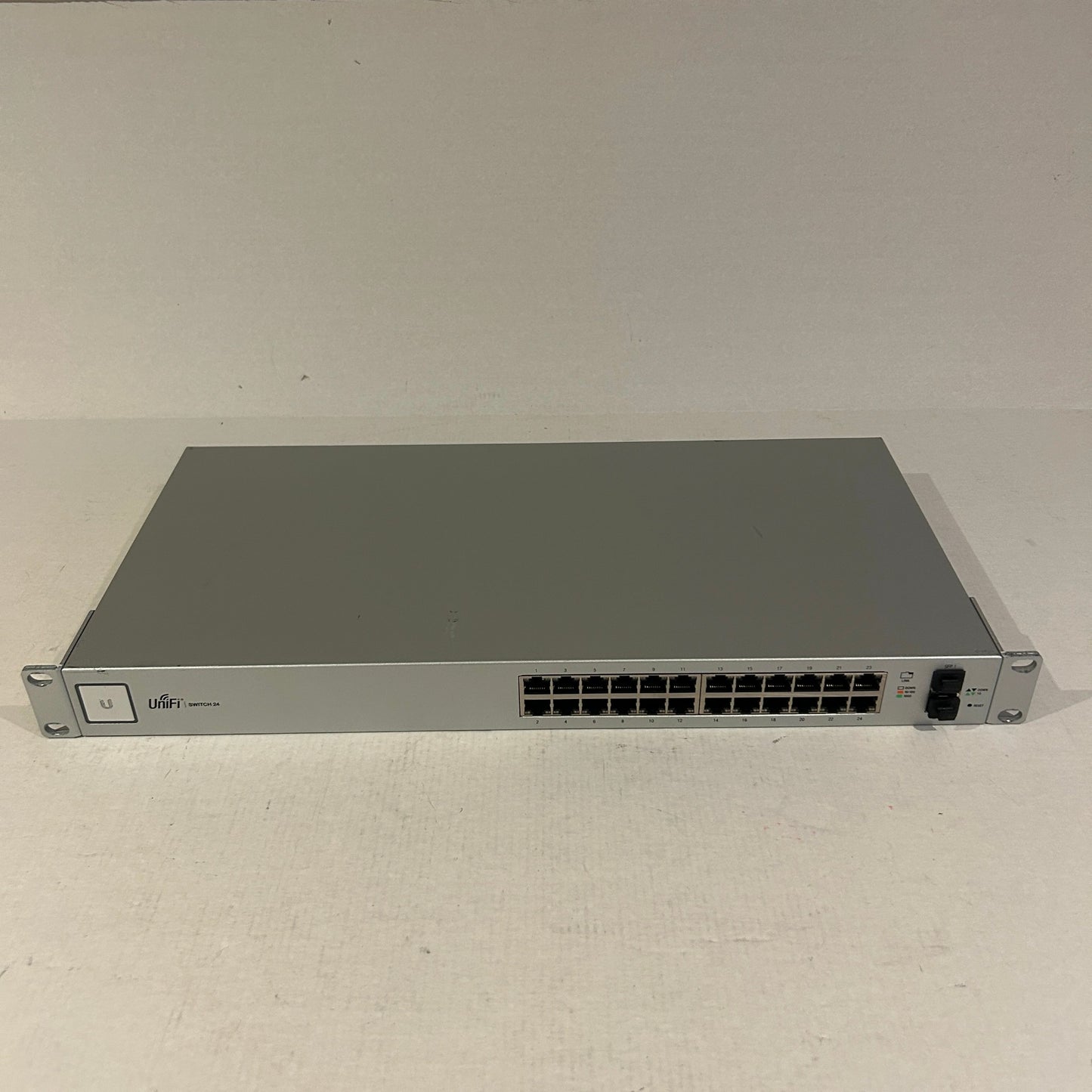 Ubiquity 24 Port Network Switch - USW-24