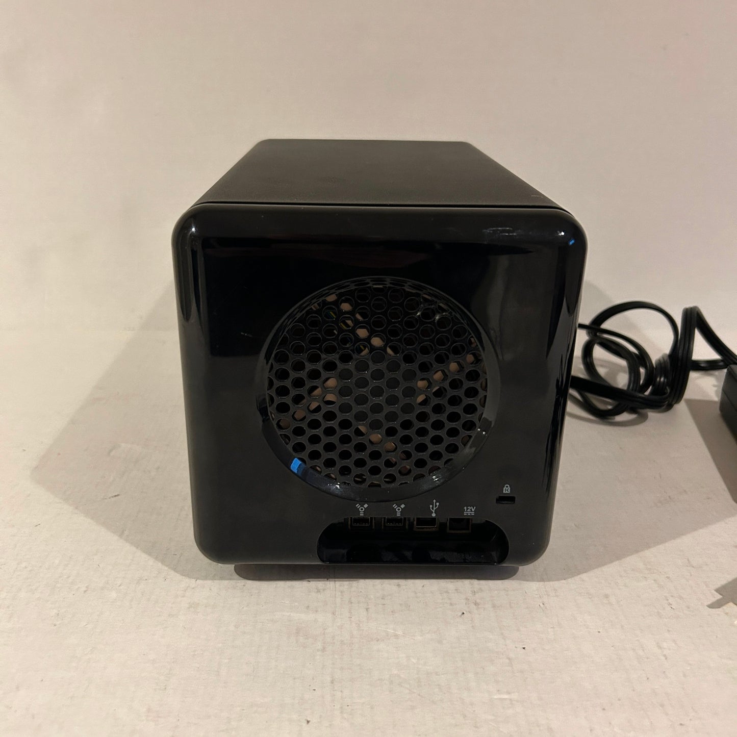 Data Robotics Drobo 4 Bay NAS Storage Device - DRO4D-D
