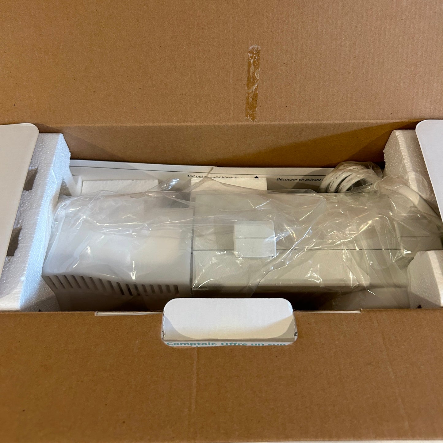 GE Spacemaker AM/FM Radio CD Player with Light