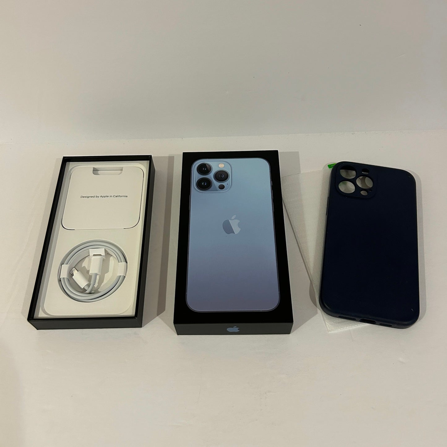 Unlocked 128 GB iPhone 13 Pro Max Sierra Blue
