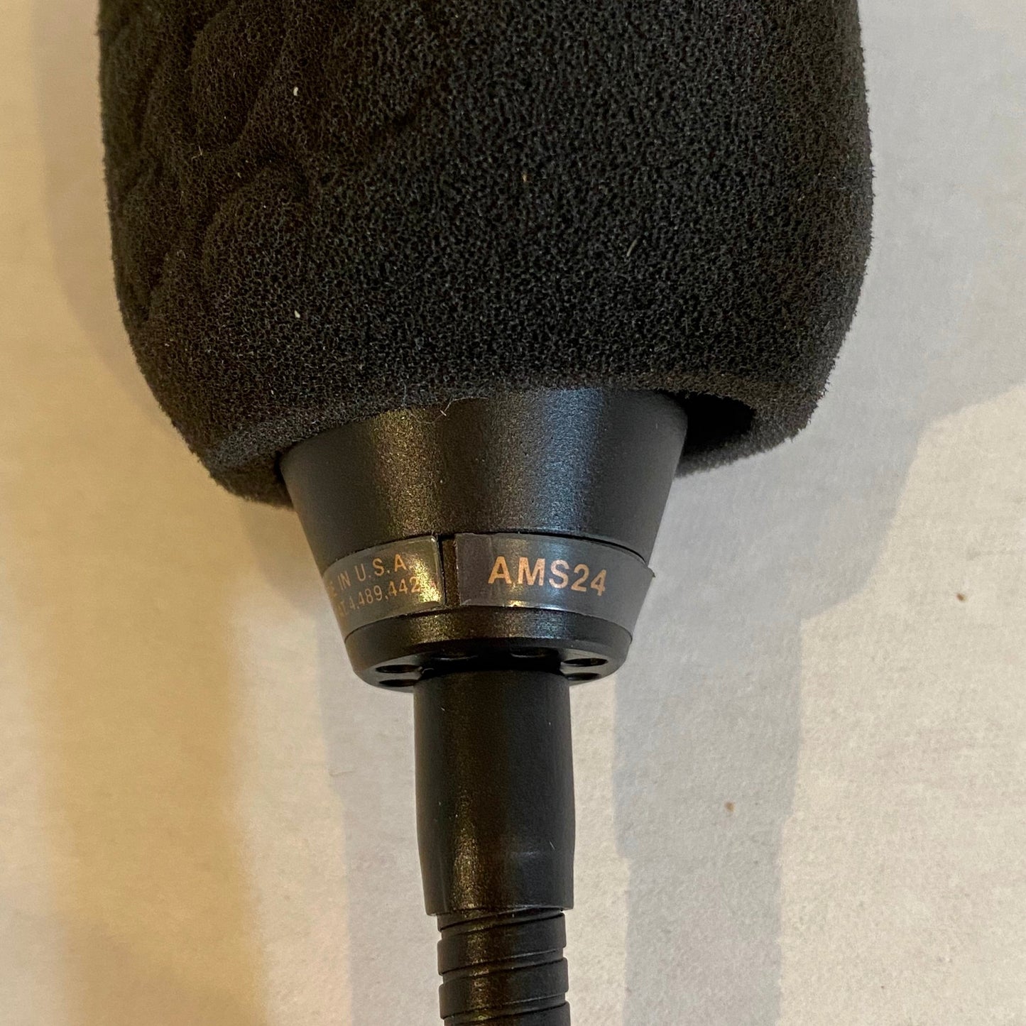 Shure 15" Black Gooseneck Microphone with 3.5 Audio Jack - AMS24