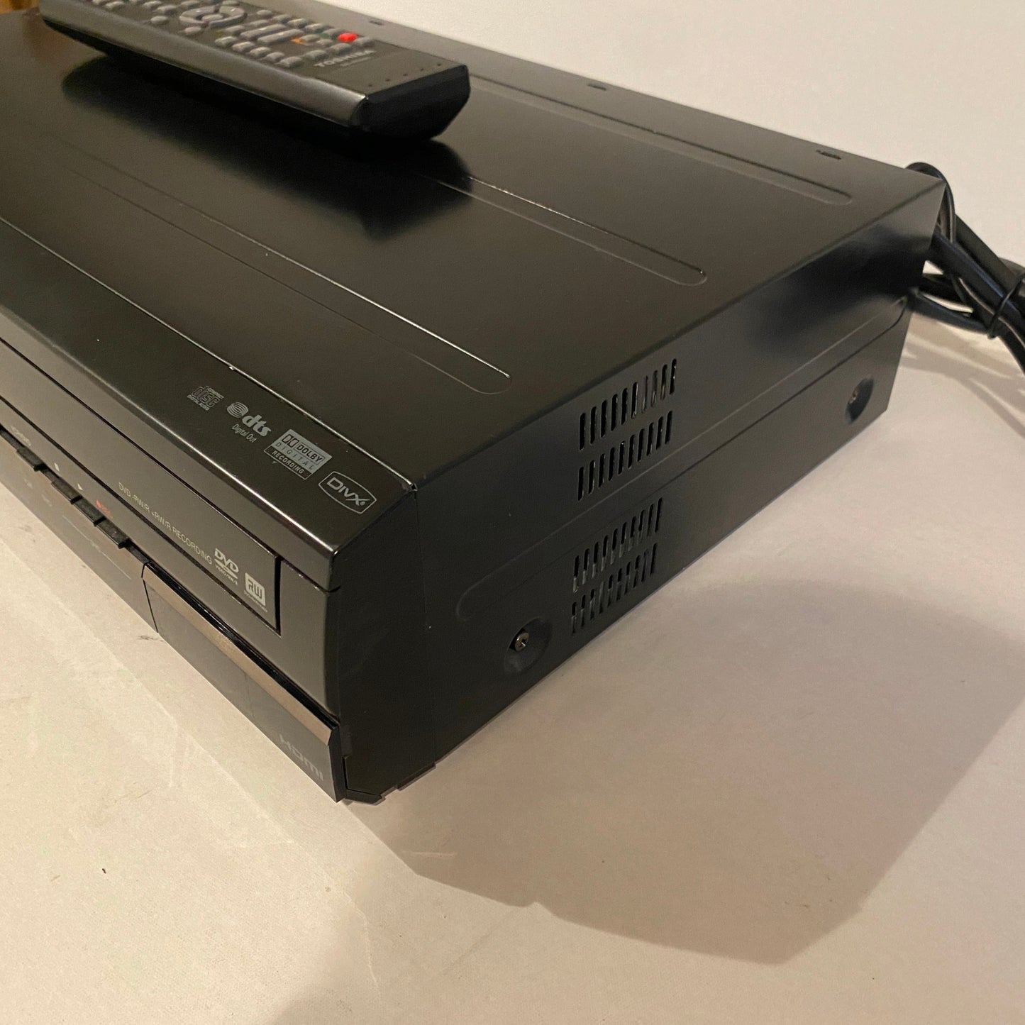 Toshiba Hi-Fi VCR & DVD Recorder with Remote - D-VR7