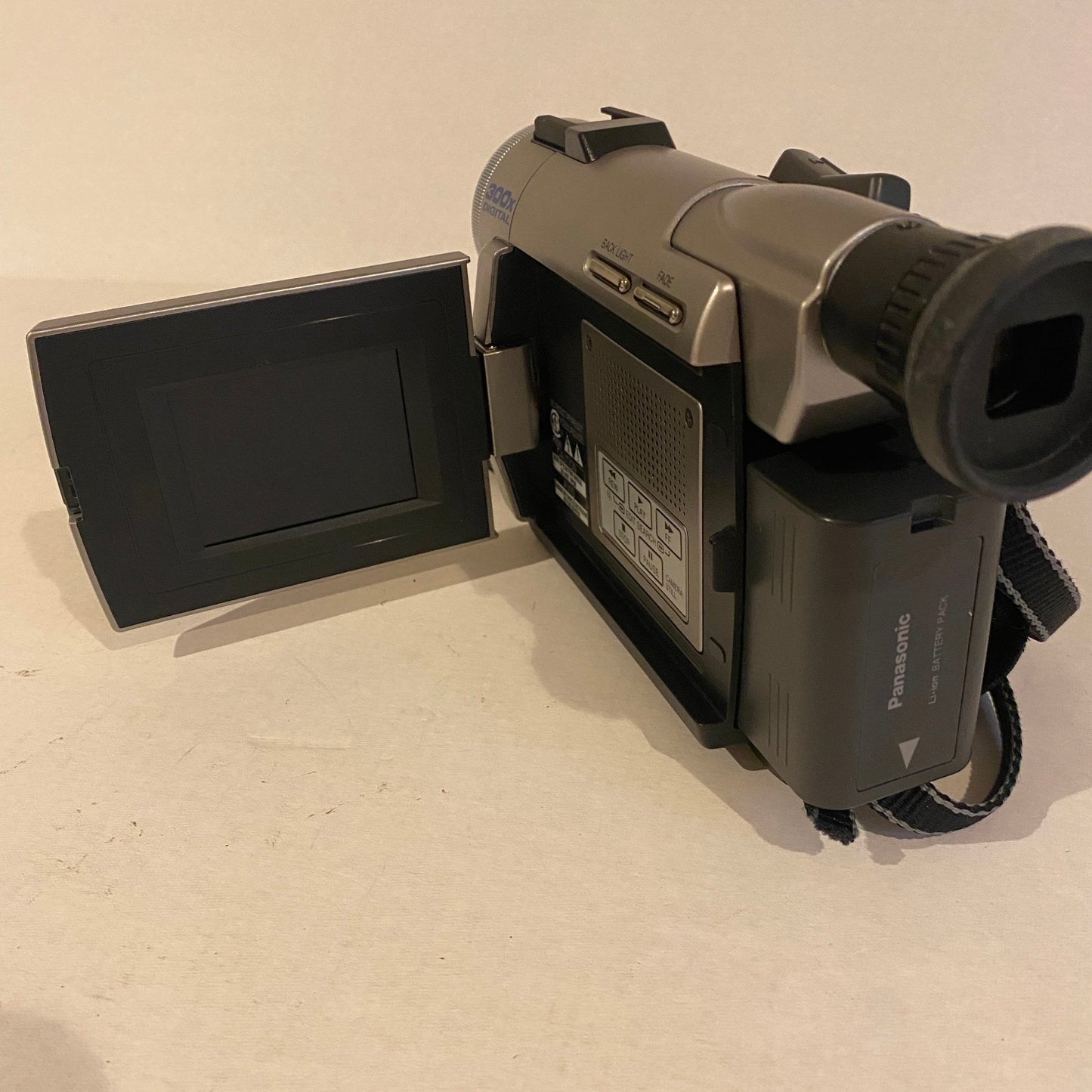 Panasonic PalmSight Mini DV Camcorder - PV-DV900