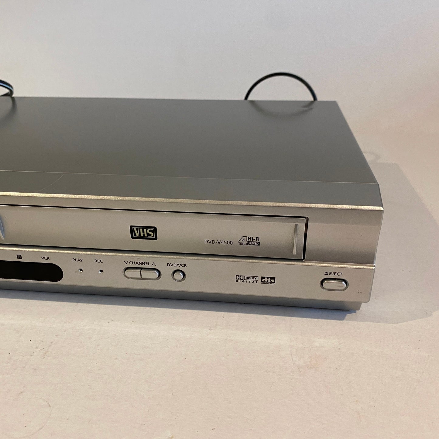 Samsung VCR DVD Combo Player - DVD-V4500 - With Remote