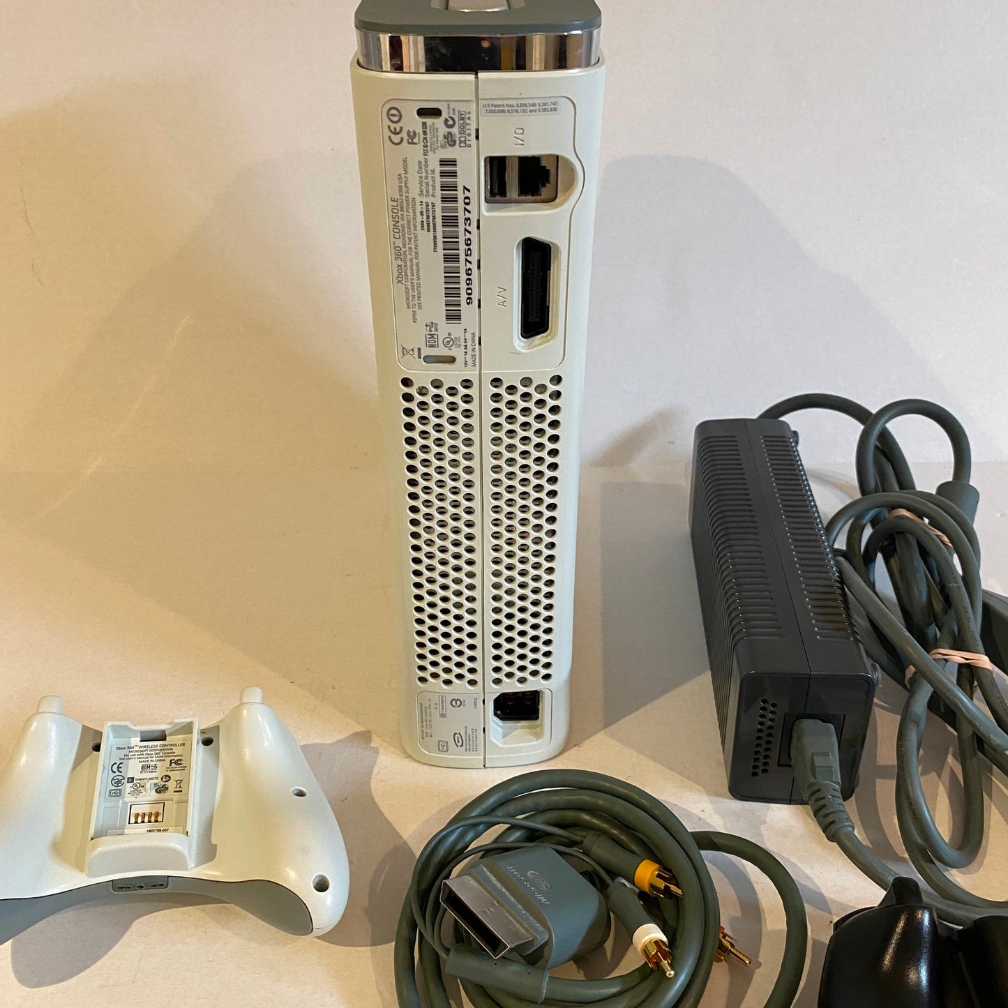 White Xbox 360 20GB Console with Cables and 3 Controllers