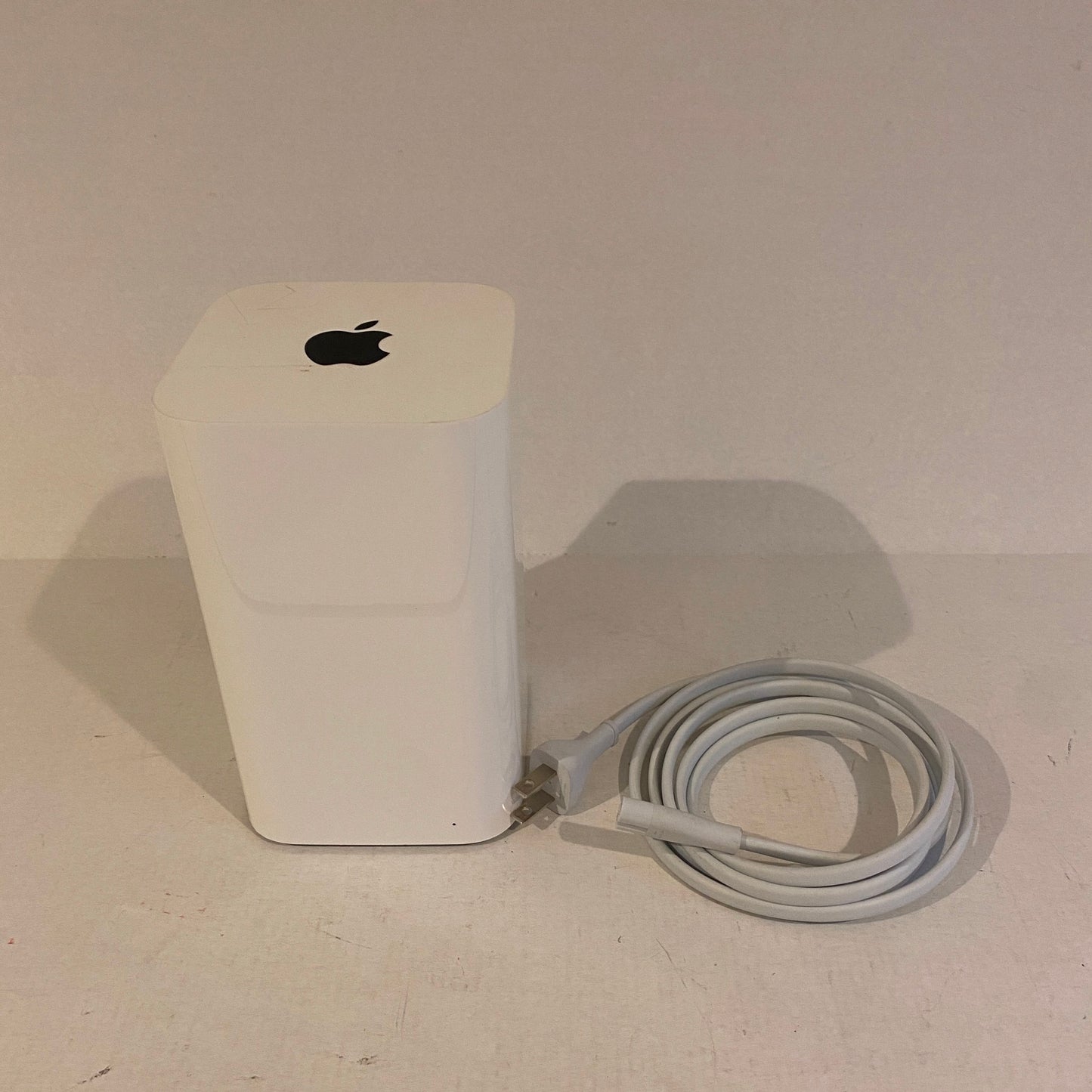Apple AirPort Extreme 802.11ac Wireless Router 6th Gen - A1521