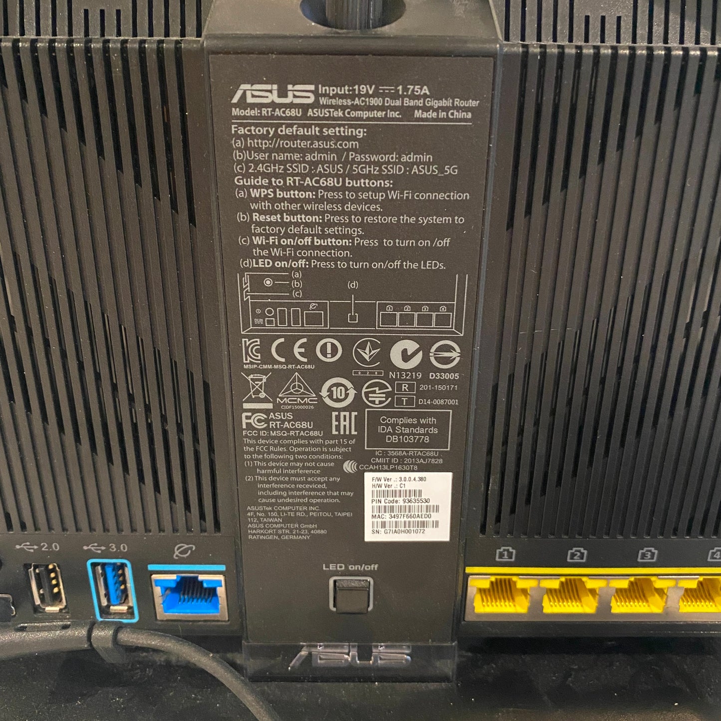 Asus AC-1900 Dual Band Gigabit Wireless Router - RT-AC68U