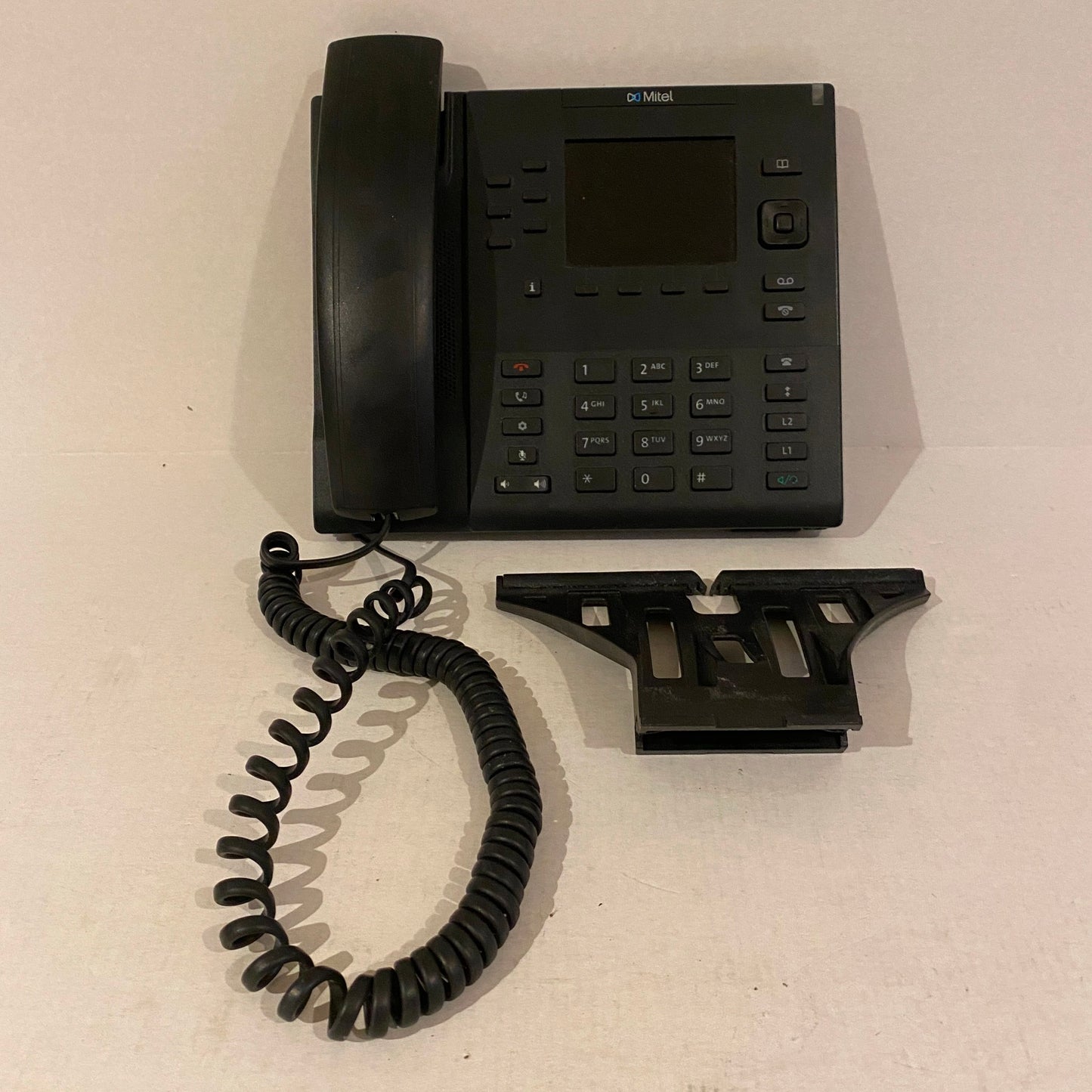Lot of 8 - Charcoal Aastra Mitel 6867i PoE with Stand