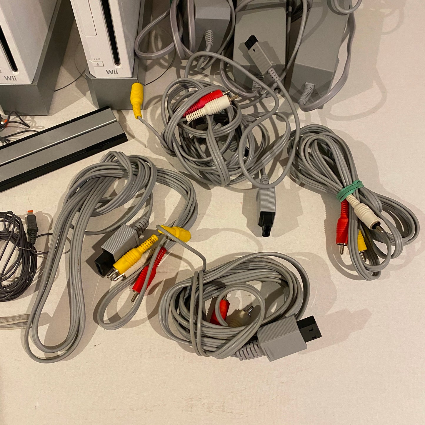 Nintento Wii - Working - Lot of 4, power supplies, A/V cables, accessories