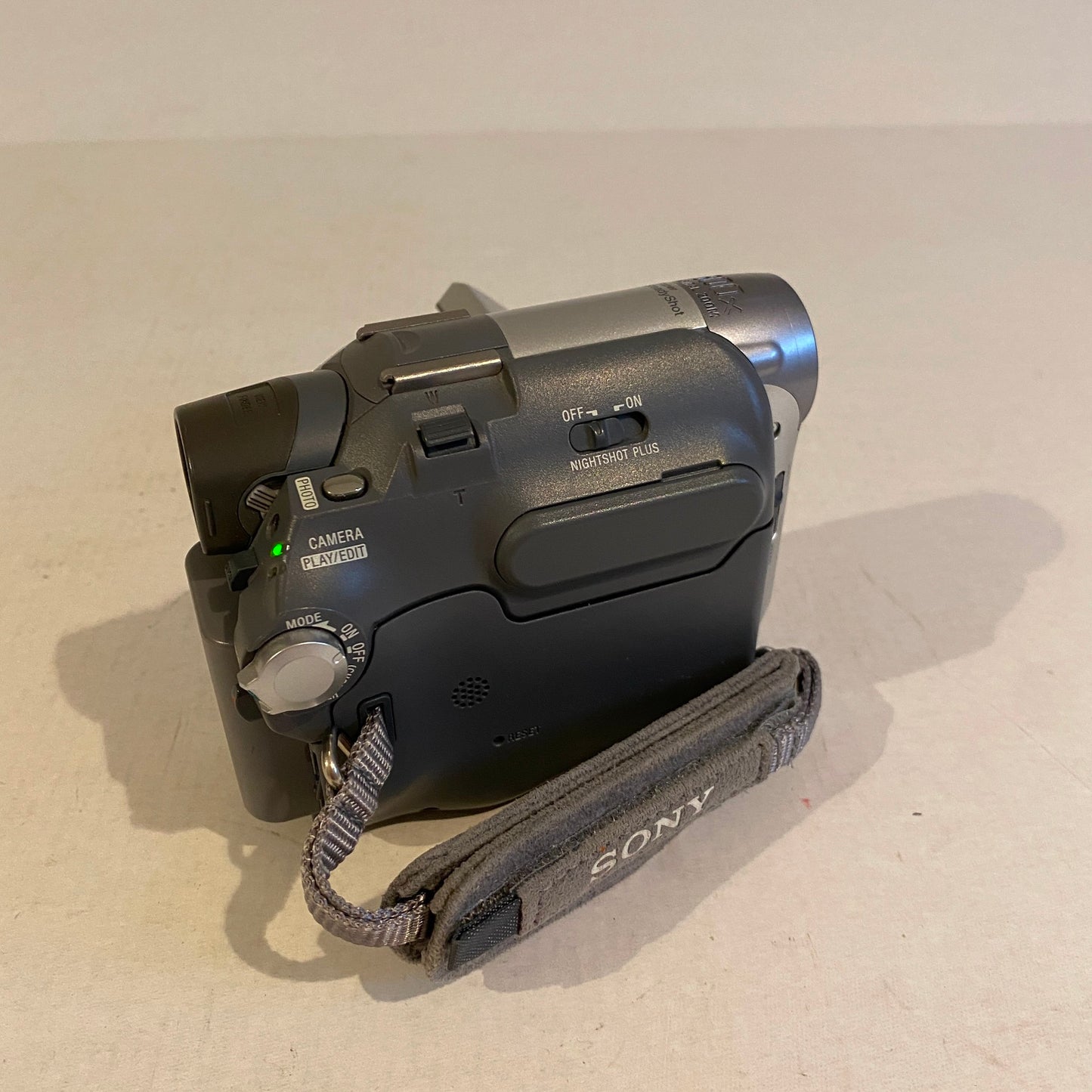 Sony Digital Handycam MiniDV Camcorder - HDR-HC21