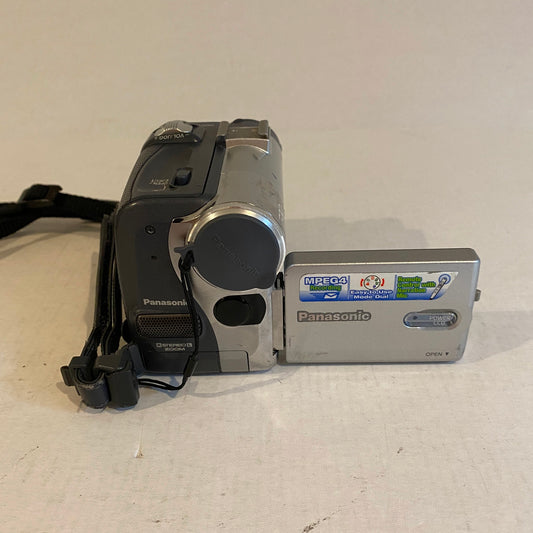 Panasonic MiniDV Camcorder - PV-GS55