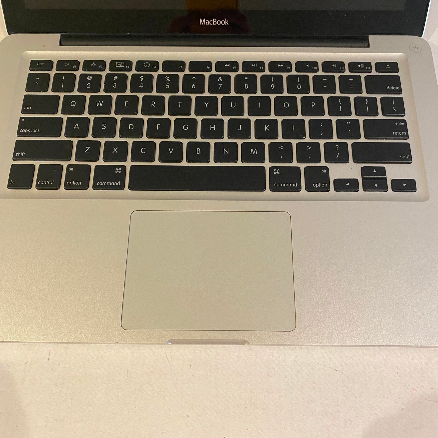 For Parts - 2008 Macbook No HDD - A1278