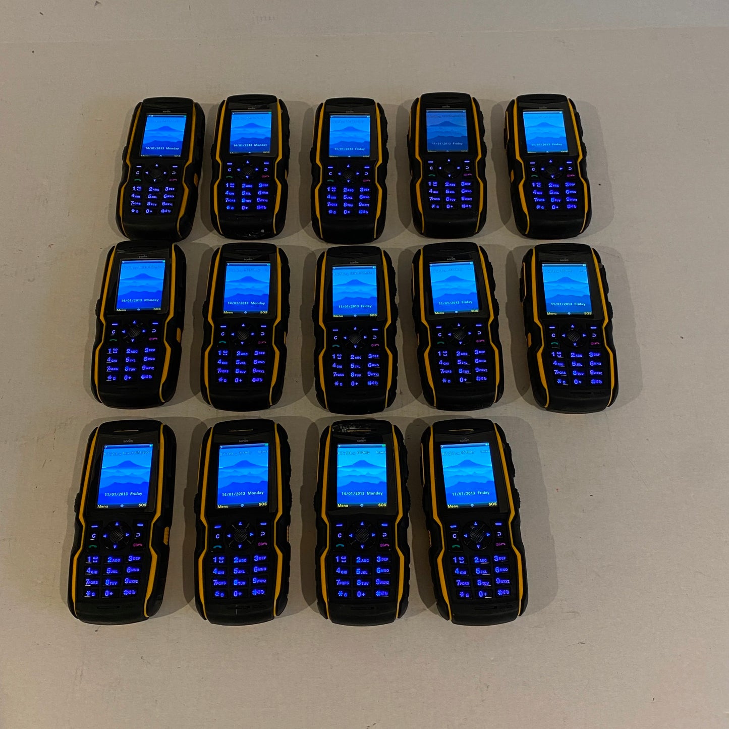 Lot Of 14 - Sonim Bolt SL Rugged Mobile Phone (Bell Canada) - XP1520