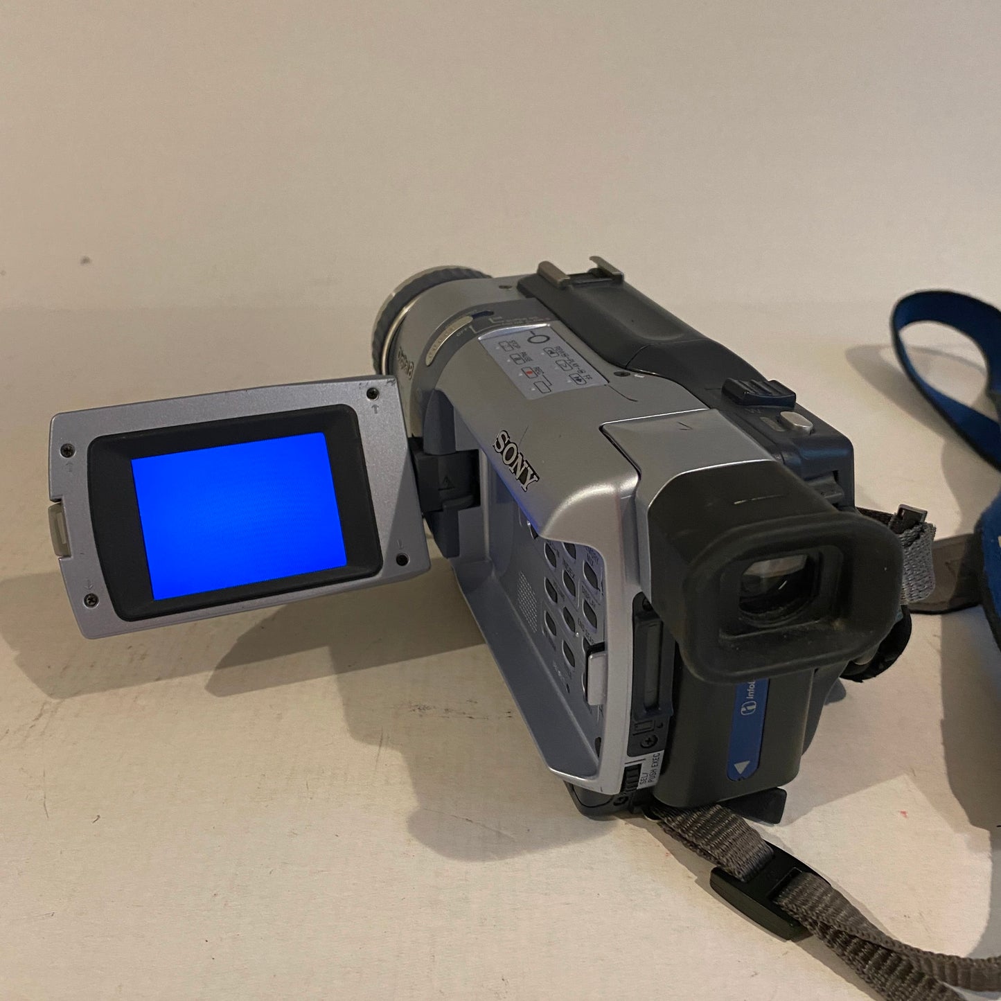Sony NTSC Digital8 Handycam Camcorder - DCR-TRV340